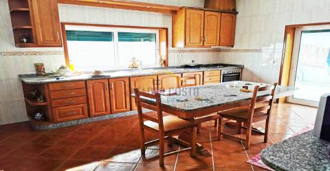 Moradia T3+1 Venda em Vila Fria e Vizela (São Jorge),Felgueiras