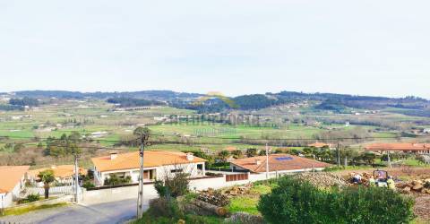 Moradia T3+1 Venda em Vila Fria e Vizela (São Jorge),Felgueiras