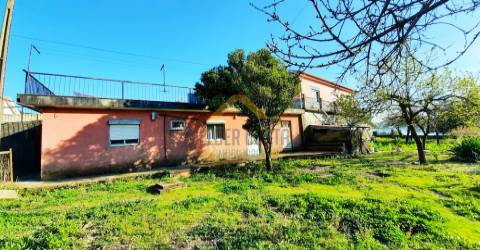 Moradia T4 Venda em Caldas de Vizela (São Miguel e São João),Vizela