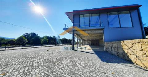 Pavilhão  Venda em Serzedelo,Guimarães