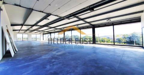Pavilhão  Venda em Serzedelo,Guimarães