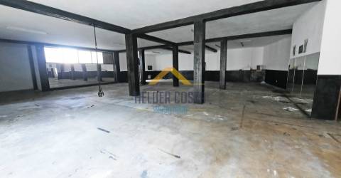 Armazém  Venda em Caldas de Vizela (São Miguel e São João),Vizela