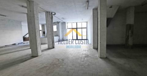 Armazém  Venda em Caldas de Vizela (São Miguel e São João),Vizela