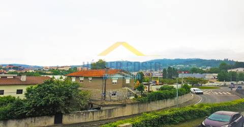 Escritório  Arrendamento em Caldas de Vizela (São Miguel e São João),Vizela