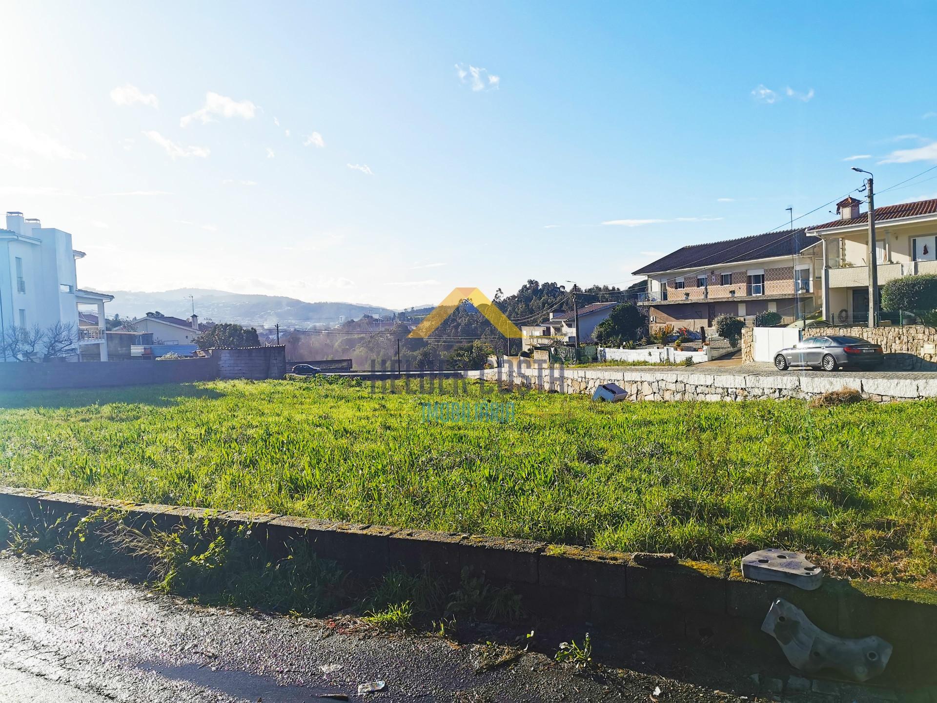 Lote de Terreno  Venda em Vilarinho,Santo Tirso