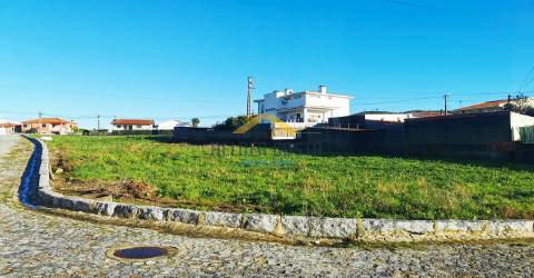 Lote de Terreno  Venda em Vilarinho,Santo Tirso