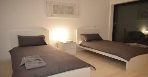 Cavalo Preto Luxury Beach Apartment: Lindo Apartamento T2 para Férias em Quarteira