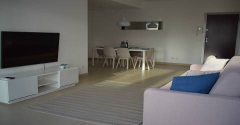 Cavalo Preto Luxury Beach Apartment: Lindo Apartamento T2 para Férias em Quarteira