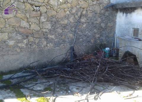 Moradia T0 Venda em Póvoa de Rio de Moinhos e Cafede,Castelo Branco