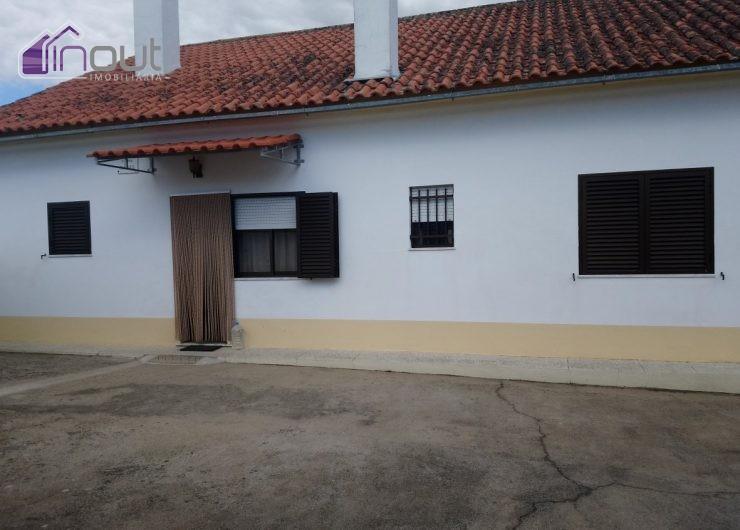 Moradia T3 Venda em Sarzedas,Castelo Branco