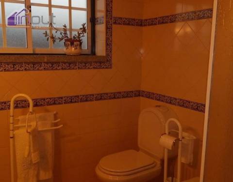 Moradia T4 Venda em Celorico (São Pedro e Santa Maria) e Vila Boa do Mondego,Celorico da Beira