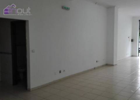 Loja  Arrendamento em Guarda,Guarda