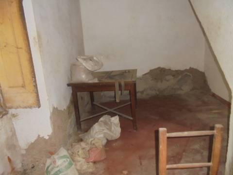 Moradia T1 Venda em Benquerenças,Castelo Branco