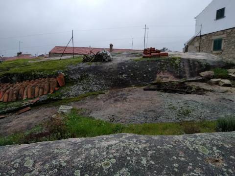 Moradia para Restaurar T1 Venda em Monsanto e Idanha-a-Velha,Idanha-a-Nova