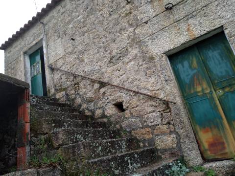 Moradia para Restaurar T2 Venda em Monsanto e Idanha-a-Velha,Idanha-a-Nova