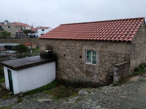 Moradia para Restaurar T2 Venda em Monsanto e Idanha-a-Velha,Idanha-a-Nova