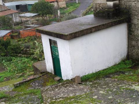 Moradia para Restaurar T2 Venda em Monsanto e Idanha-a-Velha,Idanha-a-Nova
