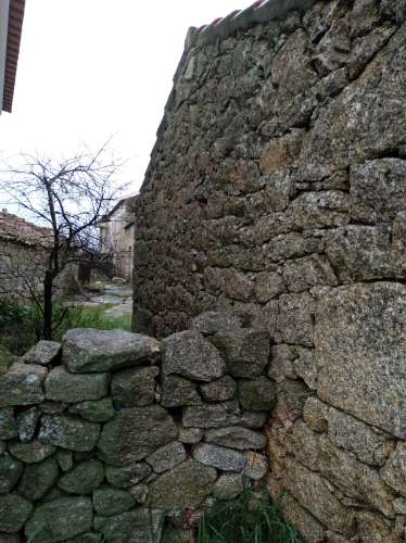 Moradia para Restaurar T2 Venda em Monsanto e Idanha-a-Velha,Idanha-a-Nova