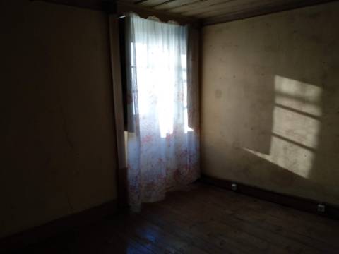 Moradia para Restaurar >=T10 Venda em Zebreira e Segura,Idanha-a-Nova