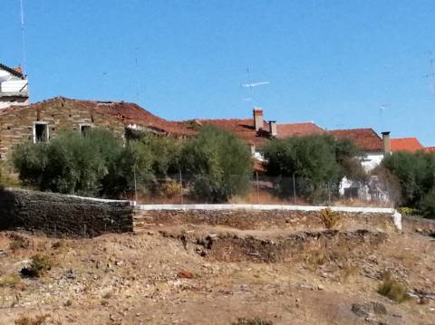 Moradia para Restaurar T2 Venda em Cebolais de Cima e Retaxo,Castelo Branco
