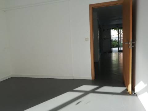 Loja  Arrendamento em Castelo Branco,Castelo Branco