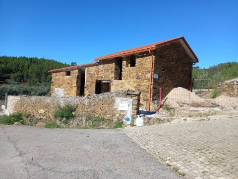 Moradia T1 Venda em Almaceda,Castelo Branco