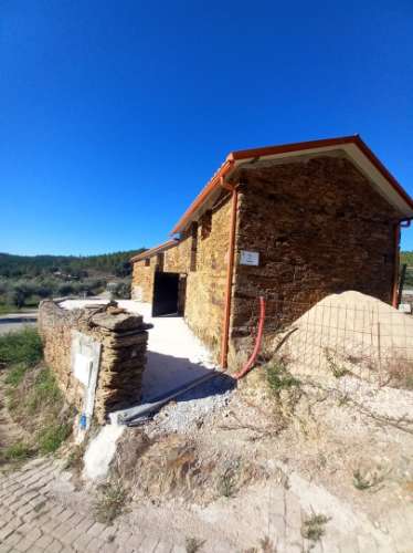 Moradia T1 Venda em Almaceda,Castelo Branco