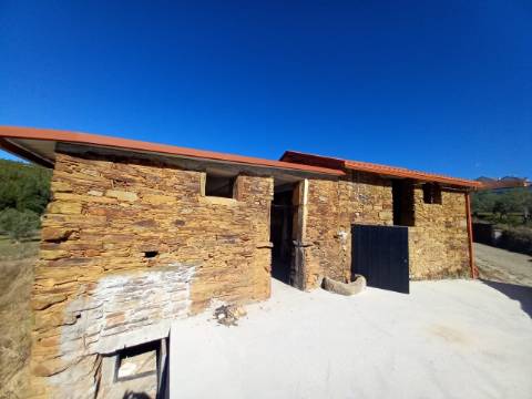 Moradia T1 Venda em Almaceda,Castelo Branco