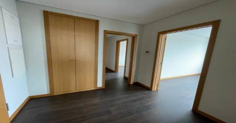 Apartamento T2 Venda em Cedofeita, Santo Ildefonso, Sé, Miragaia, São Nicolau e Vitória,Porto