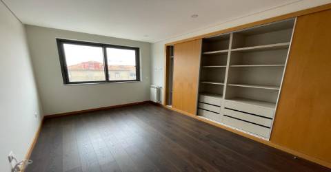 Apartamento T2 Venda em Cedofeita, Santo Ildefonso, Sé, Miragaia, São Nicolau e Vitória,Porto