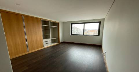 Apartamento T2 Venda em Cedofeita, Santo Ildefonso, Sé, Miragaia, São Nicolau e Vitória,Porto