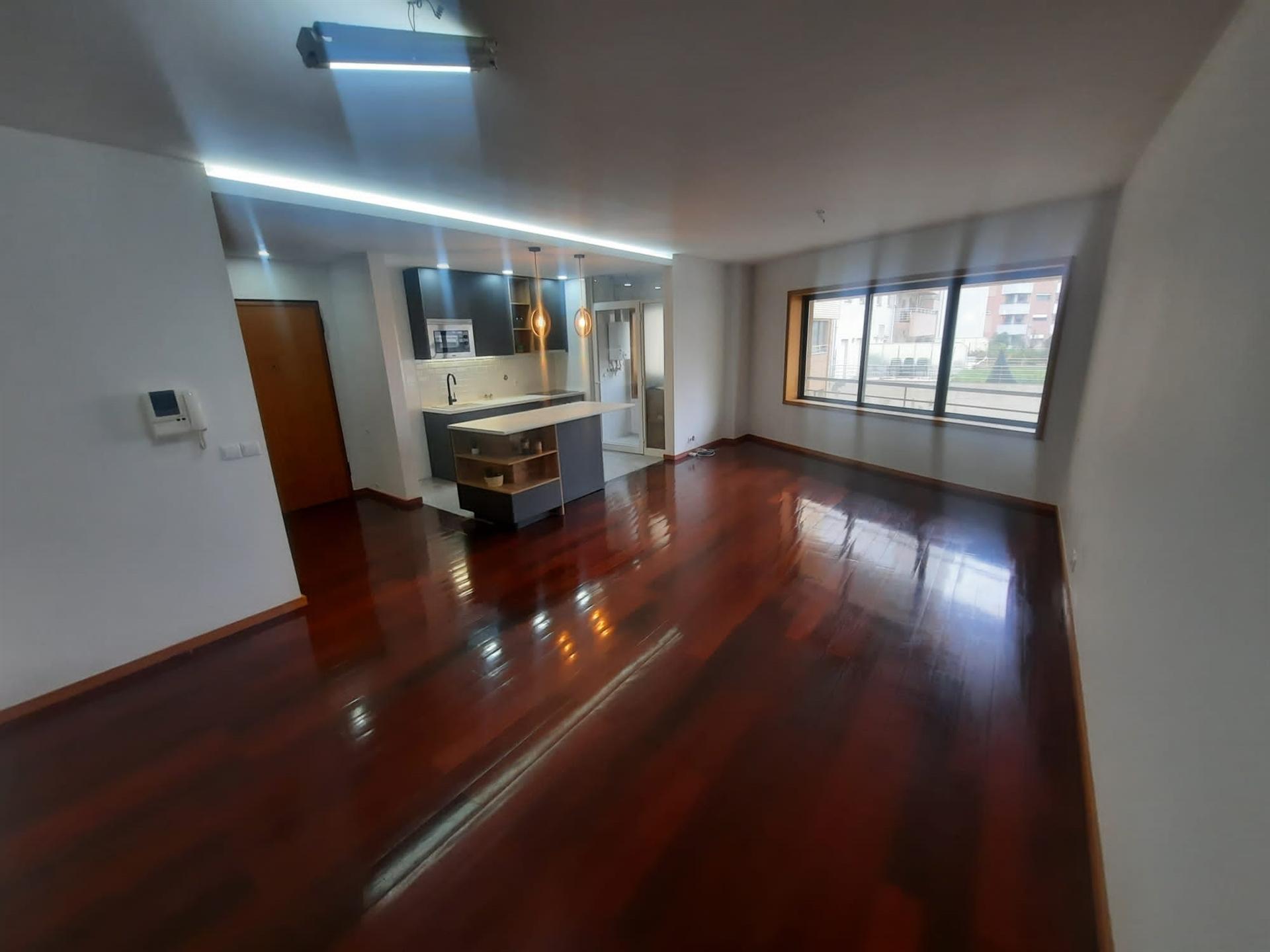 Apartamento T4 Venda em Rio Tinto,Gondomar