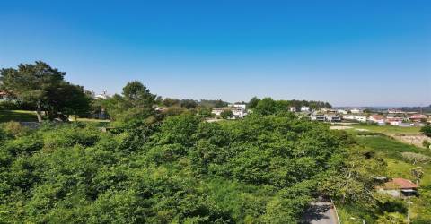 Terreno com projeto aprovado junto à Cidade Desportiva