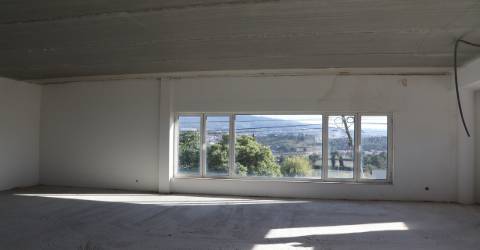 Armazém  Venda em Selho São Lourenço e Gominhães,Guimarães