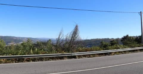 Terreno  Venda em Lustosa e Barrosas (Santo Estêvão),Lousada