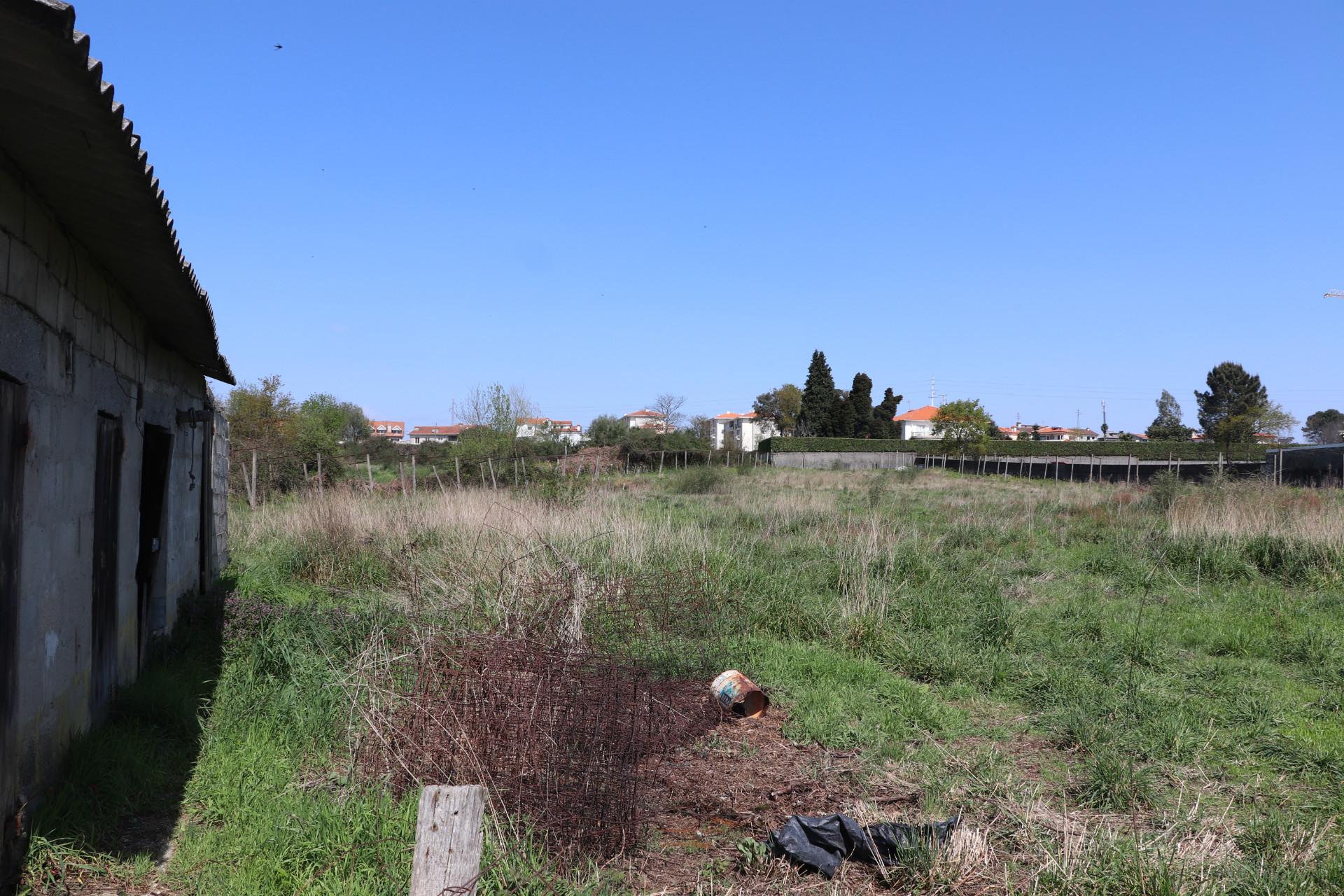 Terreno Para Construção  Venda em Lustosa e Barrosas (Santo Estêvão),Lousada