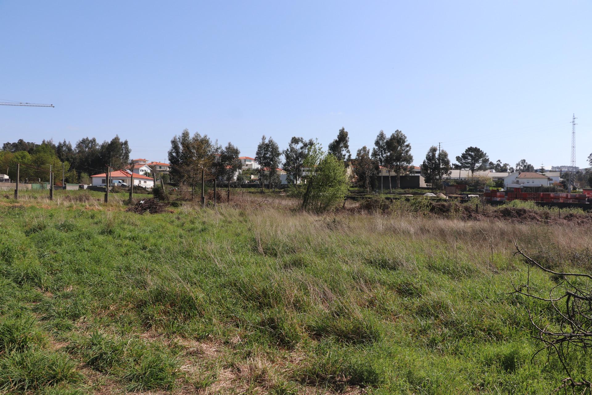 Terreno Para Construção  Venda em Lustosa e Barrosas (Santo Estêvão),Lousada