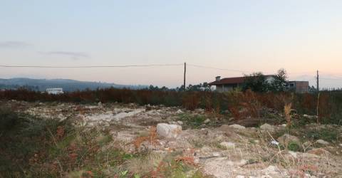 Terreno Para Construção  Venda em Lustosa e Barrosas (Santo Estêvão),Lousada