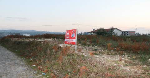 Terreno Para Construção  Venda em Lustosa e Barrosas (Santo Estêvão),Lousada
