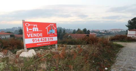 Terreno Para Construção  Venda em Lustosa e Barrosas (Santo Estêvão),Lousada