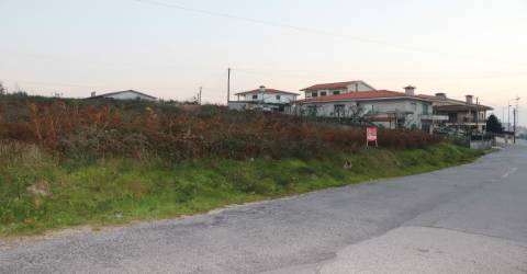 Terreno Para Construção  Venda em Lustosa e Barrosas (Santo Estêvão),Lousada