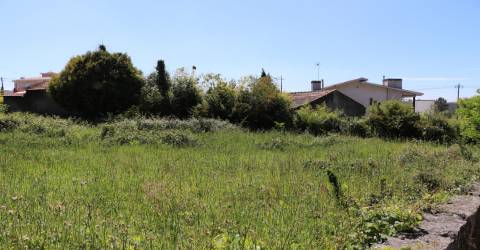 Lote de Terreno  Venda em Lustosa e Barrosas (Santo Estêvão),Lousada
