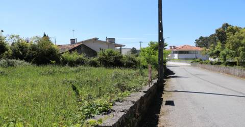 Lote de Terreno  Venda em Lustosa e Barrosas (Santo Estêvão),Lousada