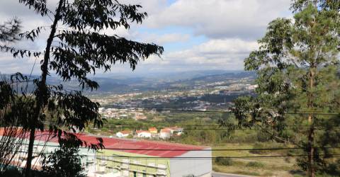 Lote de Terreno  Venda em Lustosa e Barrosas (Santo Estêvão),Lousada