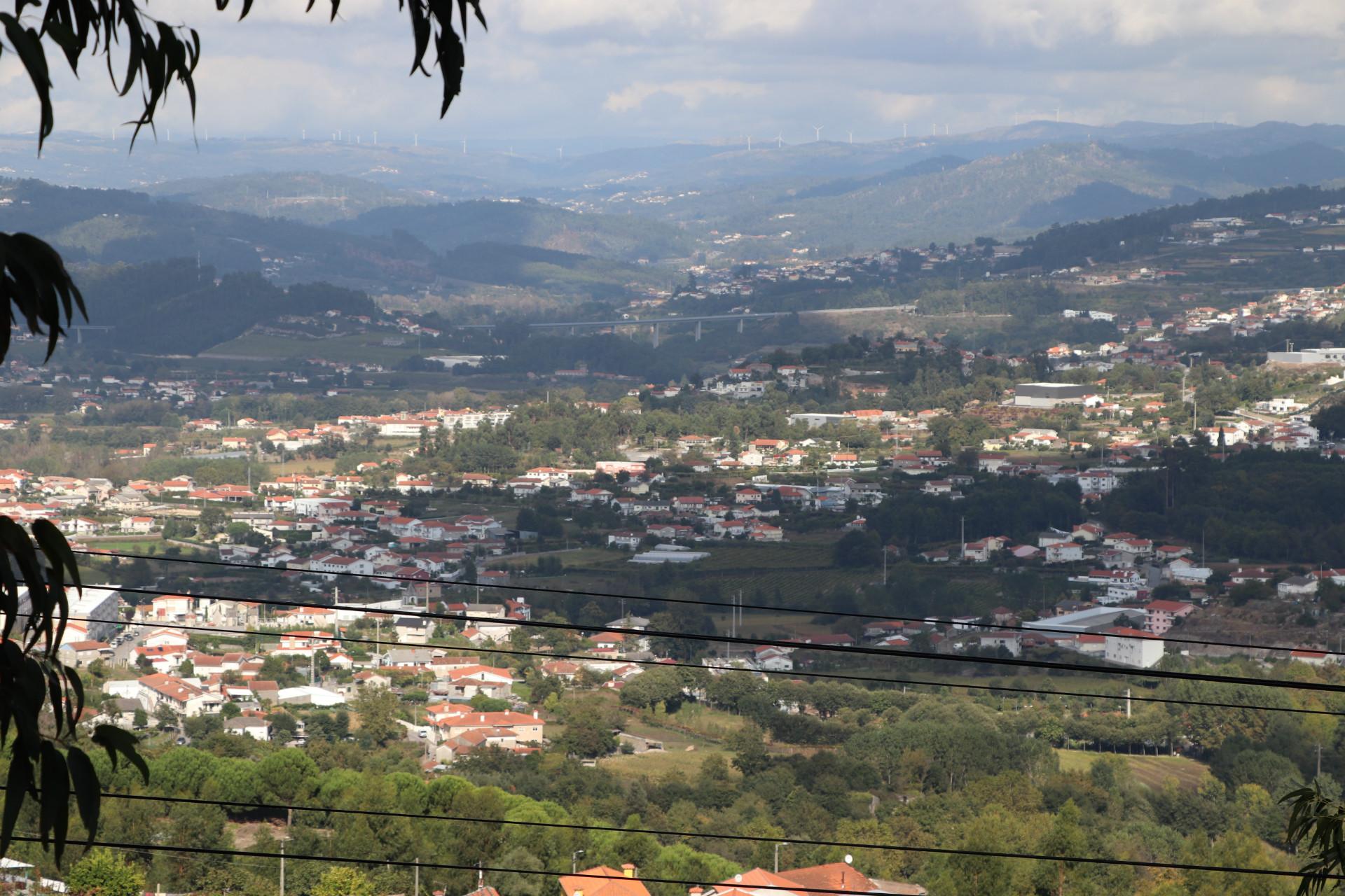 Lote de Terreno  Venda em Lustosa e Barrosas (Santo Estêvão),Lousada