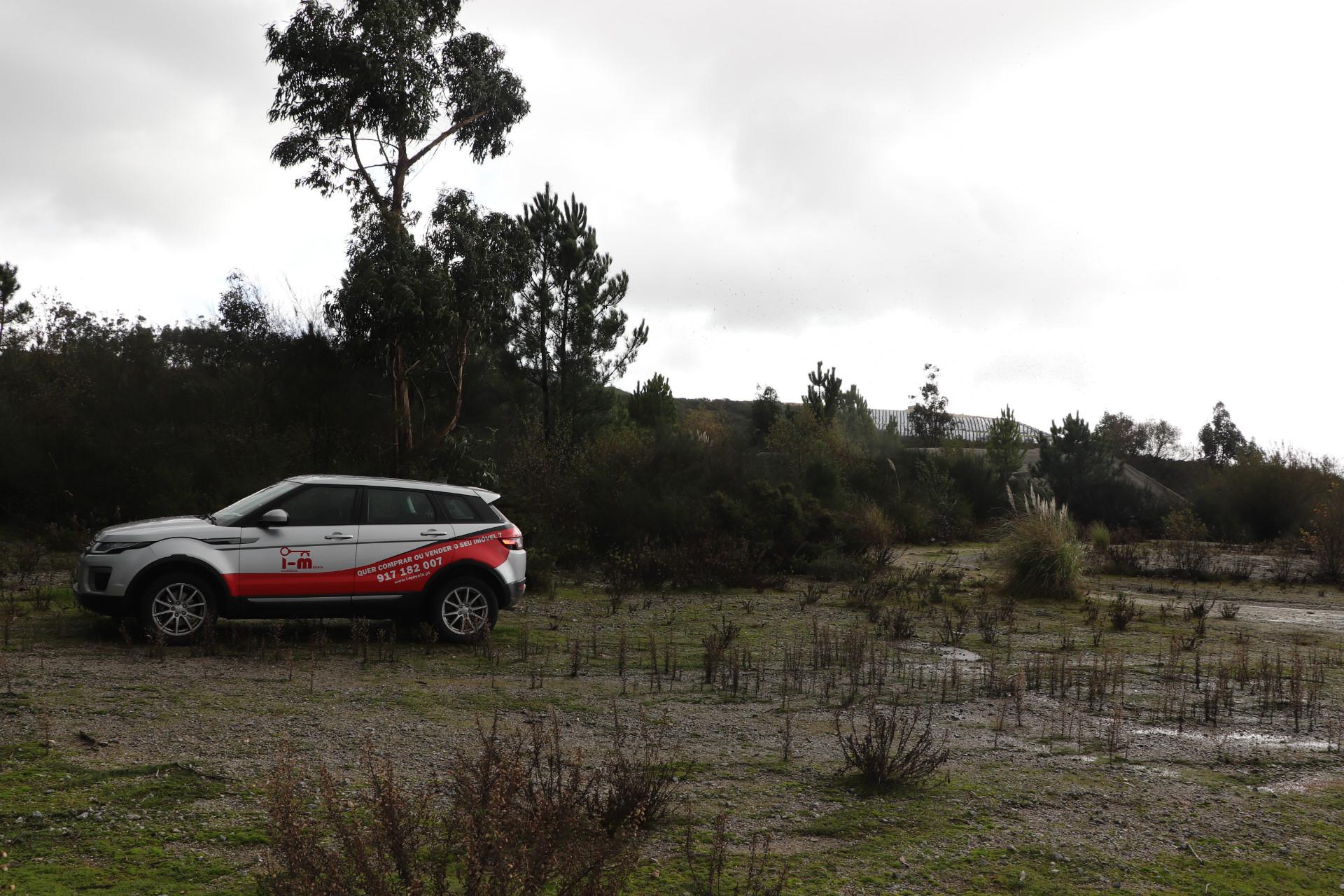 Lote de Terreno  Venda em Lustosa e Barrosas (Santo Estêvão),Lousada