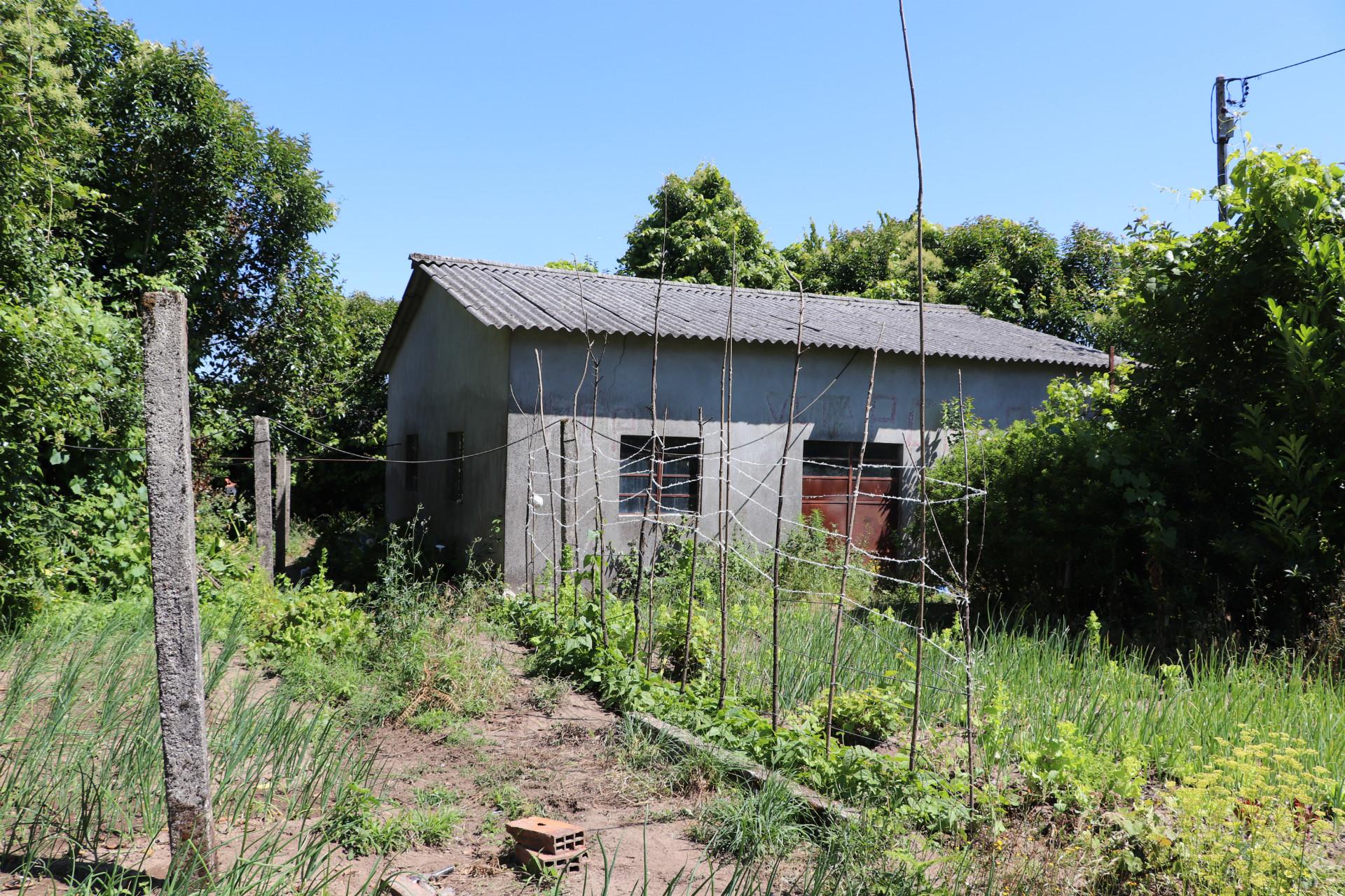 Armazém  Venda em Lustosa e Barrosas (Santo Estêvão),Lousada