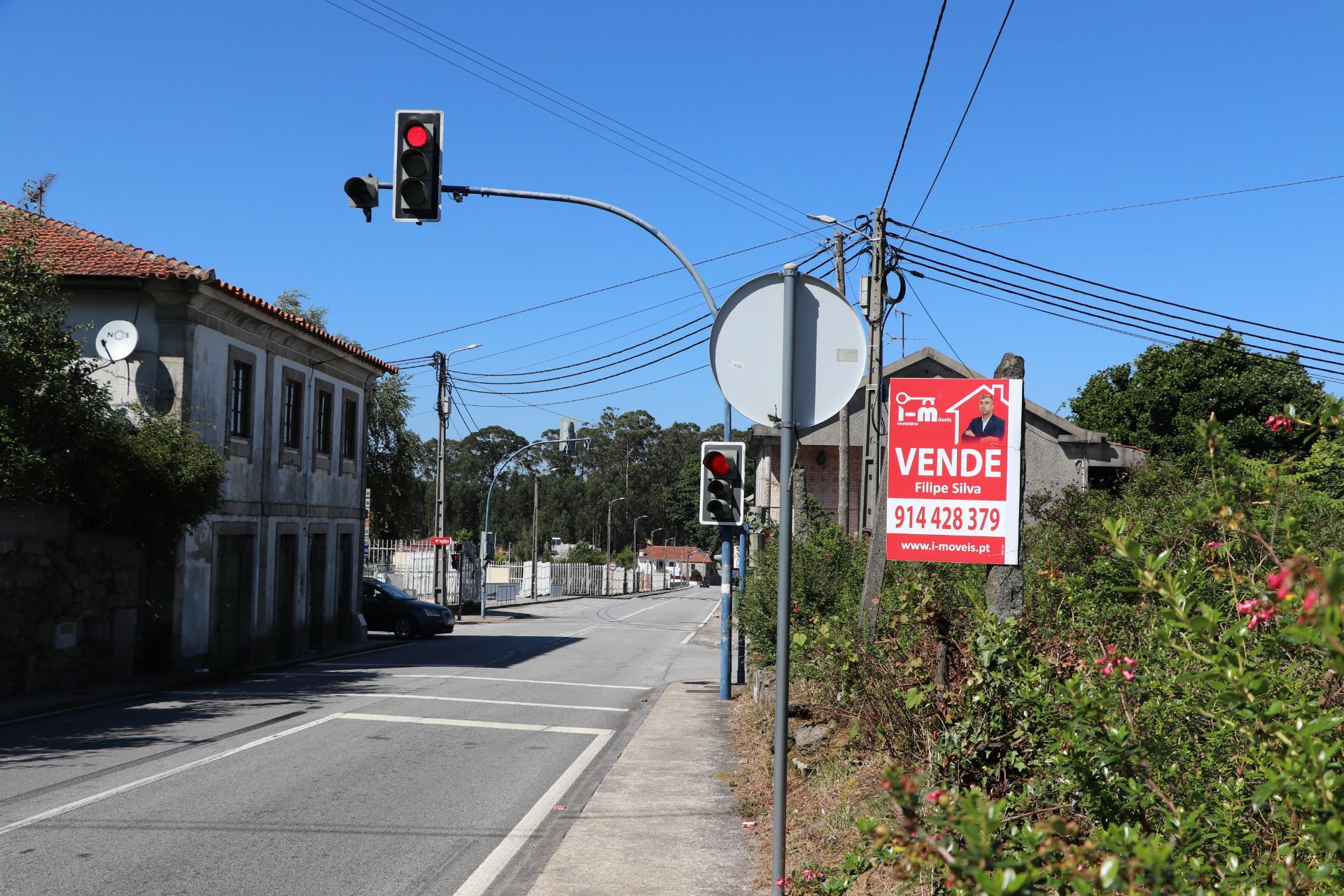 Armazém  Venda em Lustosa e Barrosas (Santo Estêvão),Lousada