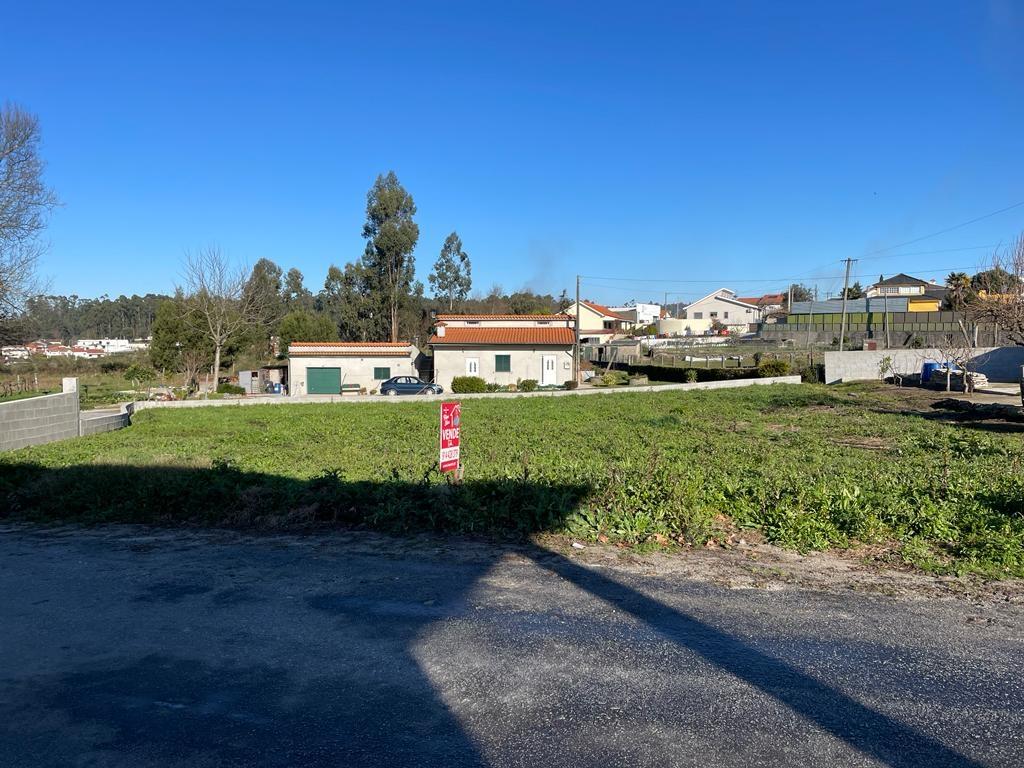 Terreno  Venda em Lustosa e Barrosas (Santo Estêvão),Lousada