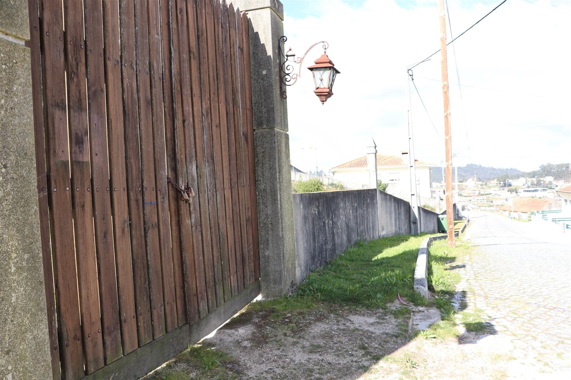 Lote de Terreno  Venda em Lustosa e Barrosas (Santo Estêvão),Lousada